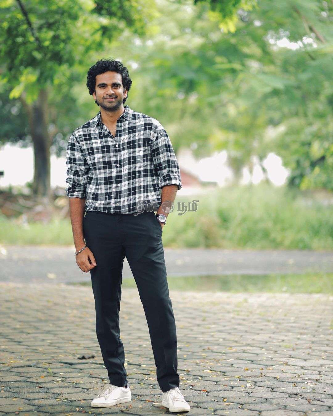 Actor Ashok Selvan Latest Photos தின பூமி